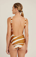Load image into Gallery viewer, EMBELLISHED CLASSIC ONE PIECE 808 ORYX Lenny Niemeyer SS24