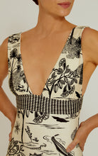 Load image into Gallery viewer, Band V Neckline One Piece 4 Savannah Lenny SS22